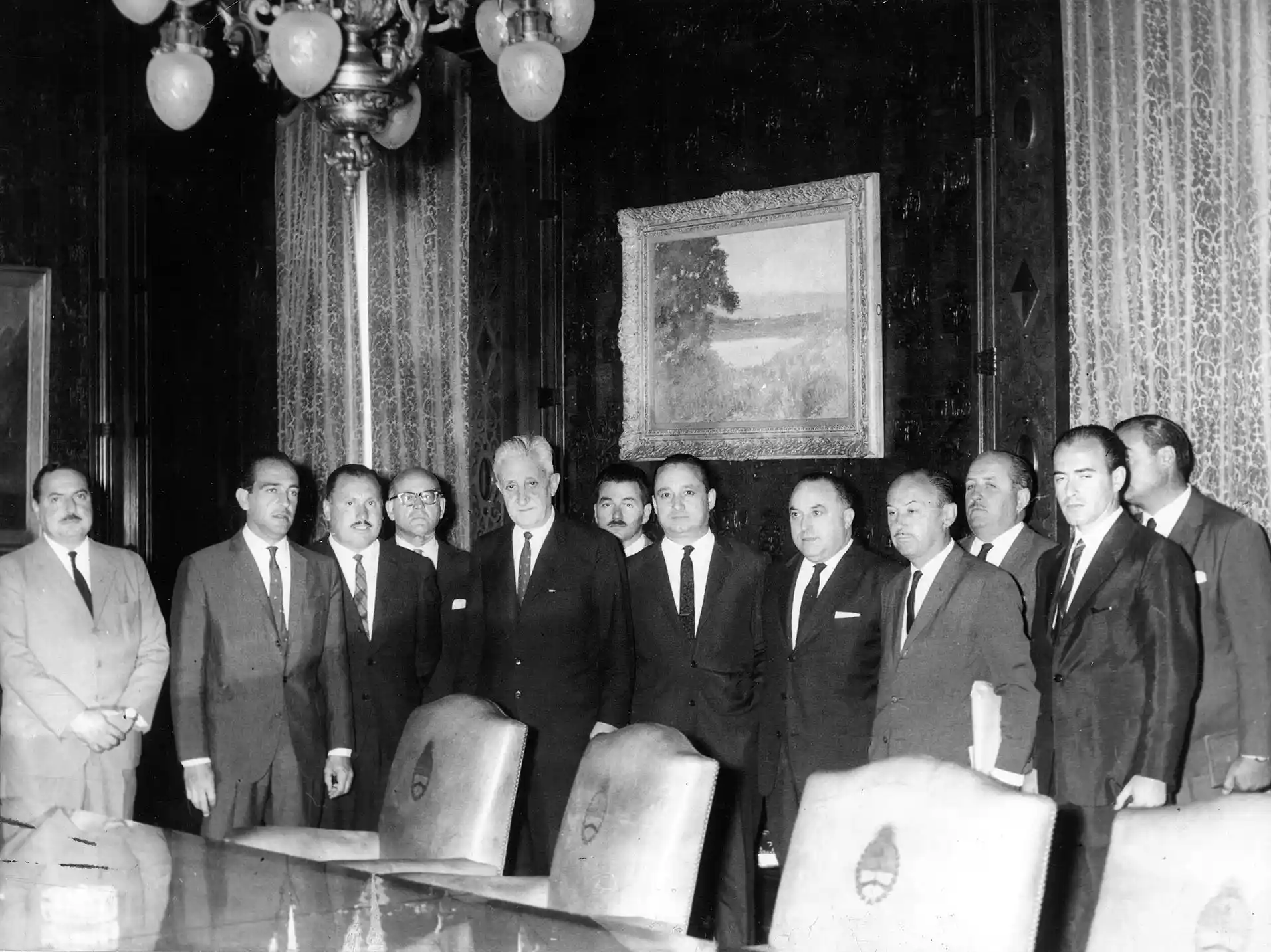 Comisión directiva con Presidente Arturo Illia 1964